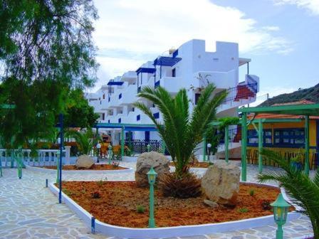 Bay Watch Aparthotel Karpathos Exterior photo